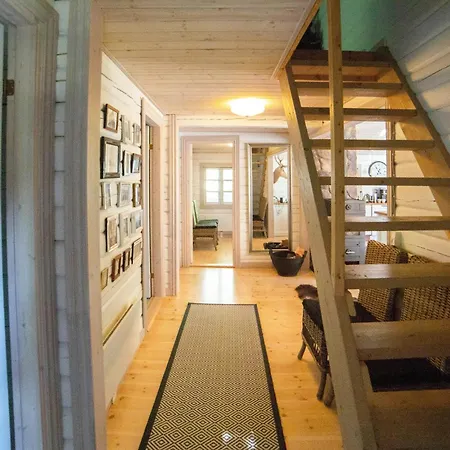 Nordic Vibe In Log By